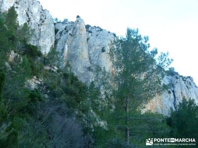 Alto Mijares -Castellón; Puente Reyes; membranas impermeables refugio bujaruelo grupos para salir e